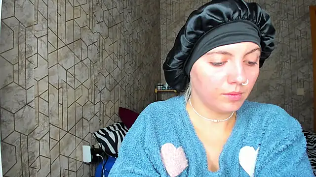 Snapshot of HOOT_ANDREEAXXX chatting on January 2025 06:56:02 PM HOOT ANDREEAXXX online show from January 2025 06:56:02 PM