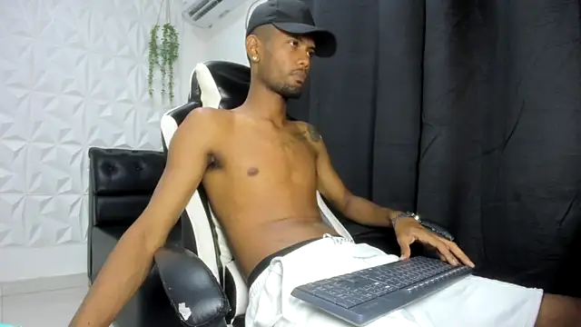 Snapshot of saack__xx chatting on May 2026 12:40:01 AM saack xx online show from May 2026 12:40:01 AM