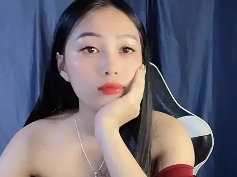 Snapshot of Lyly4757 chatting on September 2025 10:01:02 PM Lyly4757 online show from September 2025 10:01:02 PM