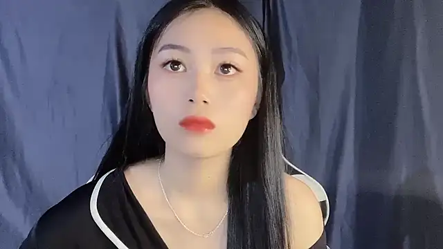 Snapshot of Lyly4757 chatting on September 2025 08:54:01 PM Lyly4757 online show from September 2025 08:54:01 PM