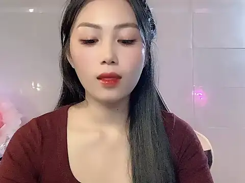 Snapshot of Lyly4757 chatting on October 2025 09:39:01 AM Lyly4757 online show from October 2025 09:39:01 AM