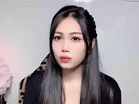 Lyly4757 online show from January 2026 02:44:01 PM