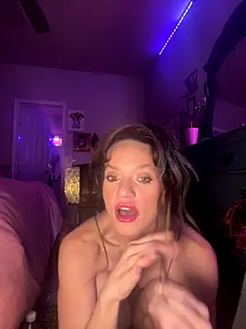 Snapshot of Texxaspearl chatting on September 2025 11:12:02 AM Texxaspearl online show from September 2025 11:12:02 AM