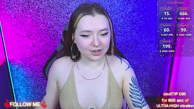 CarolinaReaperr online show from November 2025 10:48:02 AM