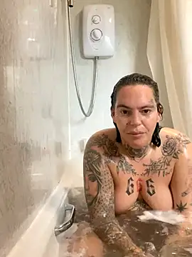 DIRTY PAISLEY X online show from October 2025 03:12:01 PM