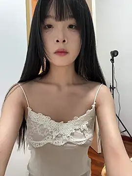 Snapshot of qiqi_x chatting on May 2026 02:14:01 PM qiqi x online show from May 2026 02:14:01 PM