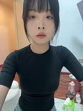 Snapshot of qiqi_x chatting on May 2026 02:00:02 PM qiqi x online show from May 2026 02:00:02 PM