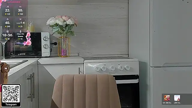 Snapshot of KristenHarrington chatting on January 2026 01:17:02 PM KristenHarrington online show from January 2026 01:17:02 PM