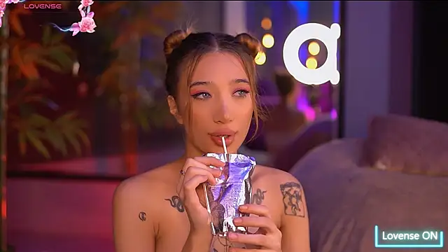 SiennaJayden online show from October 2025 06:32:01 PM