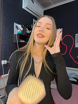 MilaMoone online show from February 2026 10:27:01 AM