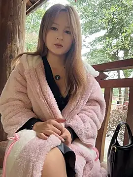 yuki june online show from March 2026 08:42:02 AM