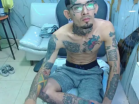 boy tatto777 online show from May 2026 12:54:02 PM