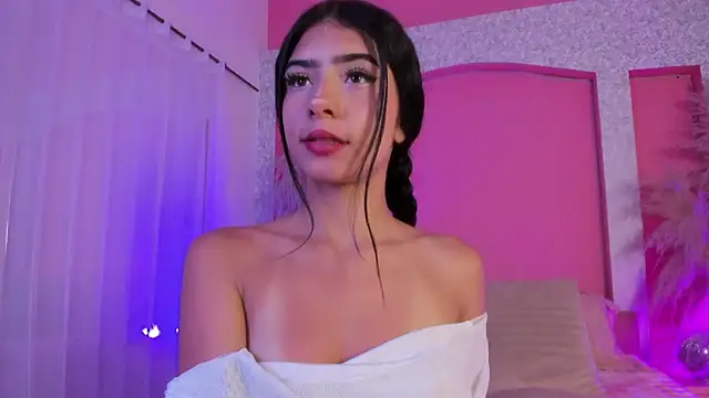 Peytonn Monroe online show from April 2026 07:58:02 PM