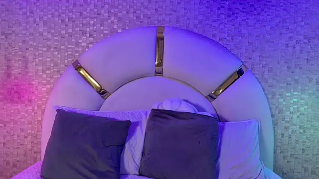 paulina cano online show from September 2025 09:17:02 PM