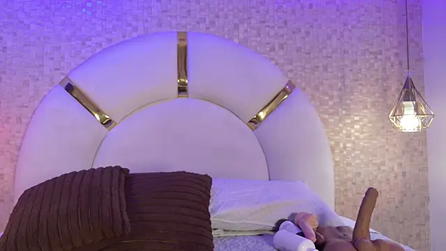 paulina cano online show from November 2025 07:25:02 PM