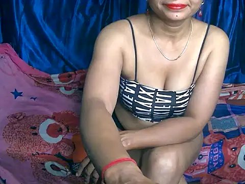 Snapshot of Sangeetha5 chatting on November 2025 07:38:02 PM Sangeetha5 online show from November 2025 07:38:02 PM