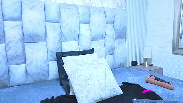 sofiagutierrez   online show from November 2025 03:27:02 AM