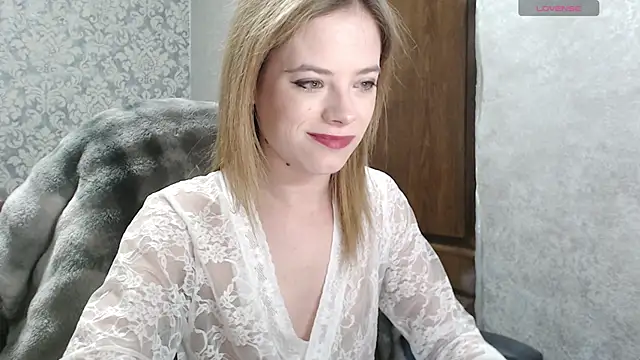 Snapshot of Kate__Loves chatting on May 2026 07:12:02 PM Kate Loves online show from May 2026 07:12:02 PM