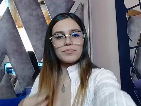 CRISTALHERRANZ online show from September 2025 01:32:02 AM