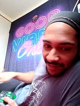 Snapshot of Mikaaa97 chatting on February 2026 03:44:01 PM Mikaaa97 online show from February 2026 03:44:01 PM