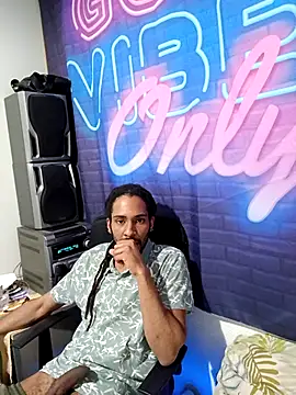 Snapshot of Mikaaa97 chatting on February 2026 06:15:01 PM Mikaaa97 online show from February 2026 06:15:01 PM