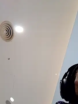 Mikaaa97 online show from March 2026 01:18:01 PM