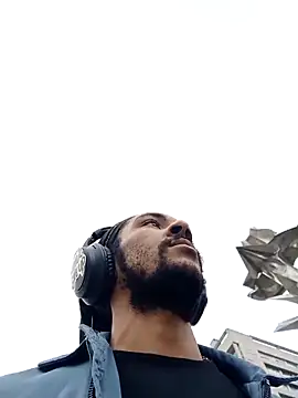 Mikaaa97 online show from April 2026 12:58:02 PM