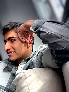 tomy hot20 online show from December 2025 08:59:02 PM