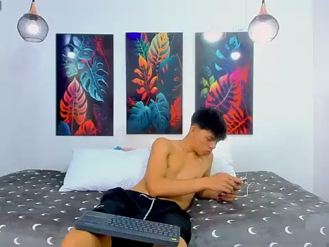 Snapshot of Zacktorres_ chatting on May 2026 08:16:02 PM Zacktorres online show from May 2026 08:16:02 PM