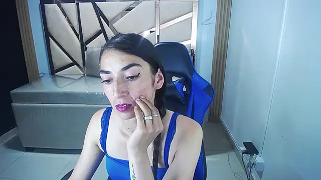 Maily a  online show from October 2025 08:47:02 AM