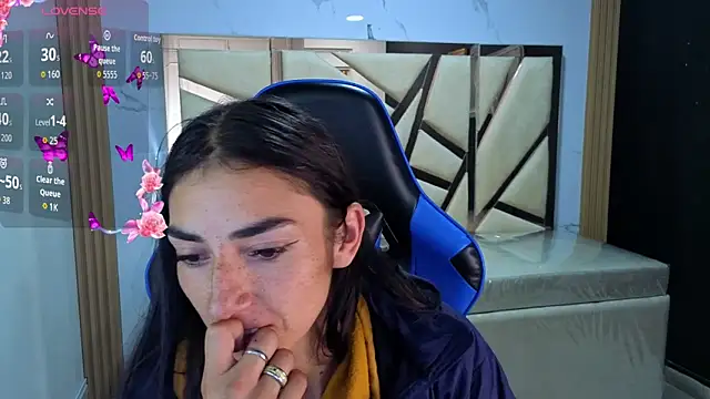 Maily a  online show from February 2026 02:43:01 AM