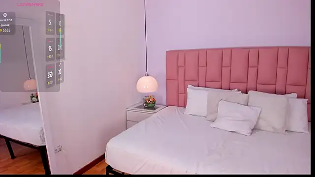 Amy Ferreira online show from December 2025 12:27:01 AM