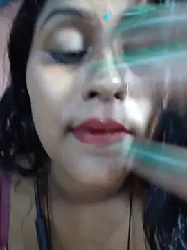 Jasmine Januja online show from June 2026 01:36:02 AM