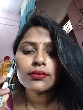 Jasmine Januja online show from June 2026 01:21:01 AM
