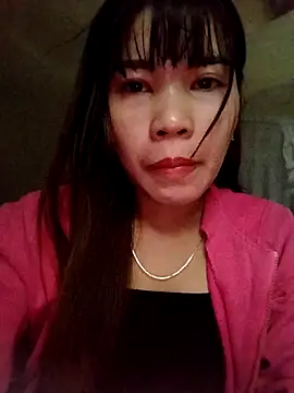 Snapshot of linhkem-cute chatting on November 2025 12:49:01 AM linhkem-cute online show from November 2025 12:49:01 AM