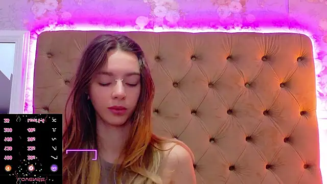 CoraVex online show from March 2026 05:11:02 AM