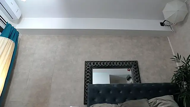 SaraElise online show from November 2025 04:46:02 AM