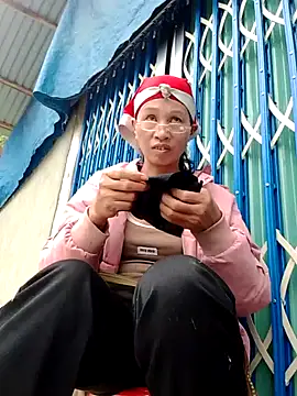 donna-bae online show from October 2025 08:55:02 AM