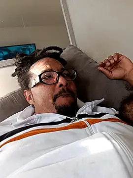 romero115 online show from November 2025 01:37:01 PM