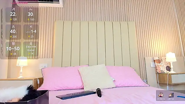 alessia moon1 online show from February 2026 12:09:01 PM