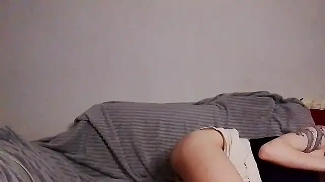 lesyawhite online show from December 2025 04:48:02 PM