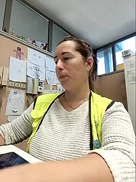 bichota85 online show from October 2025 11:03:01 AM