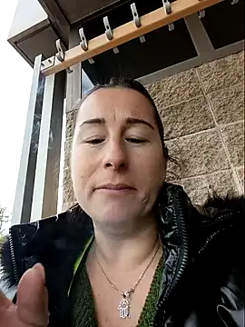 bichota85 online show from November 2025 10:59:01 AM