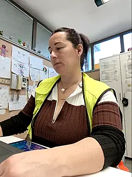 bichota85 online show from March 2026 11:39:02 AM