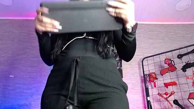 Snapshot of Daphnee-x chatting on January 2026 11:59:02 AM Daphnee-x online show from January 2026 11:59:02 AM