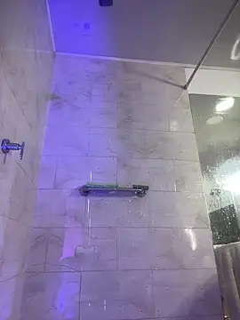 Snapshot of Daphnee-x chatting on February 2026 08:46:02 PM Daphnee-x online show from February 2026 08:46:02 PM