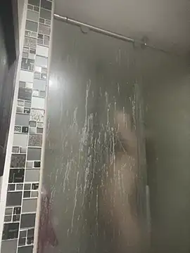 Snapshot of Daphnee-x chatting on February 2026 07:10:02 PM Daphnee-x online show from February 2026 07:10:02 PM