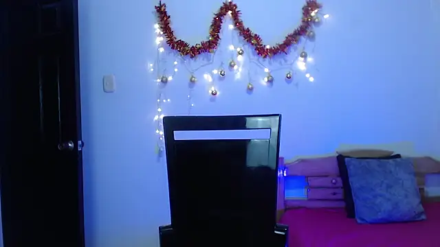 Gia Dior online show from December 2025 11:22:01 PM