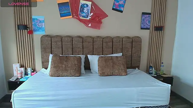 Snapshot of Sasharosee2 chatting on October 2025 11:51:02 AM Sasharosee2 online show from October 2025 11:51:02 AM