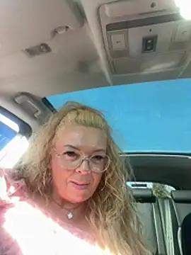 BonnyDesire online show from April 2026 01:57:02 PM